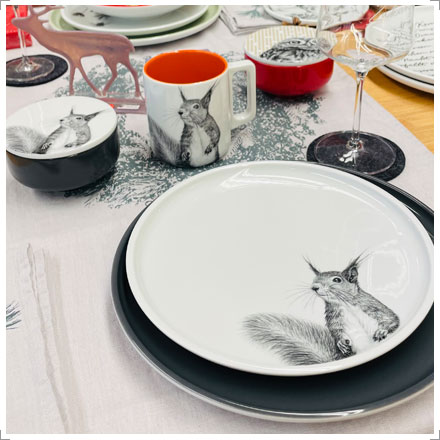 Bezauberndes Geschirr bei Riemenschneider Wiesbaden